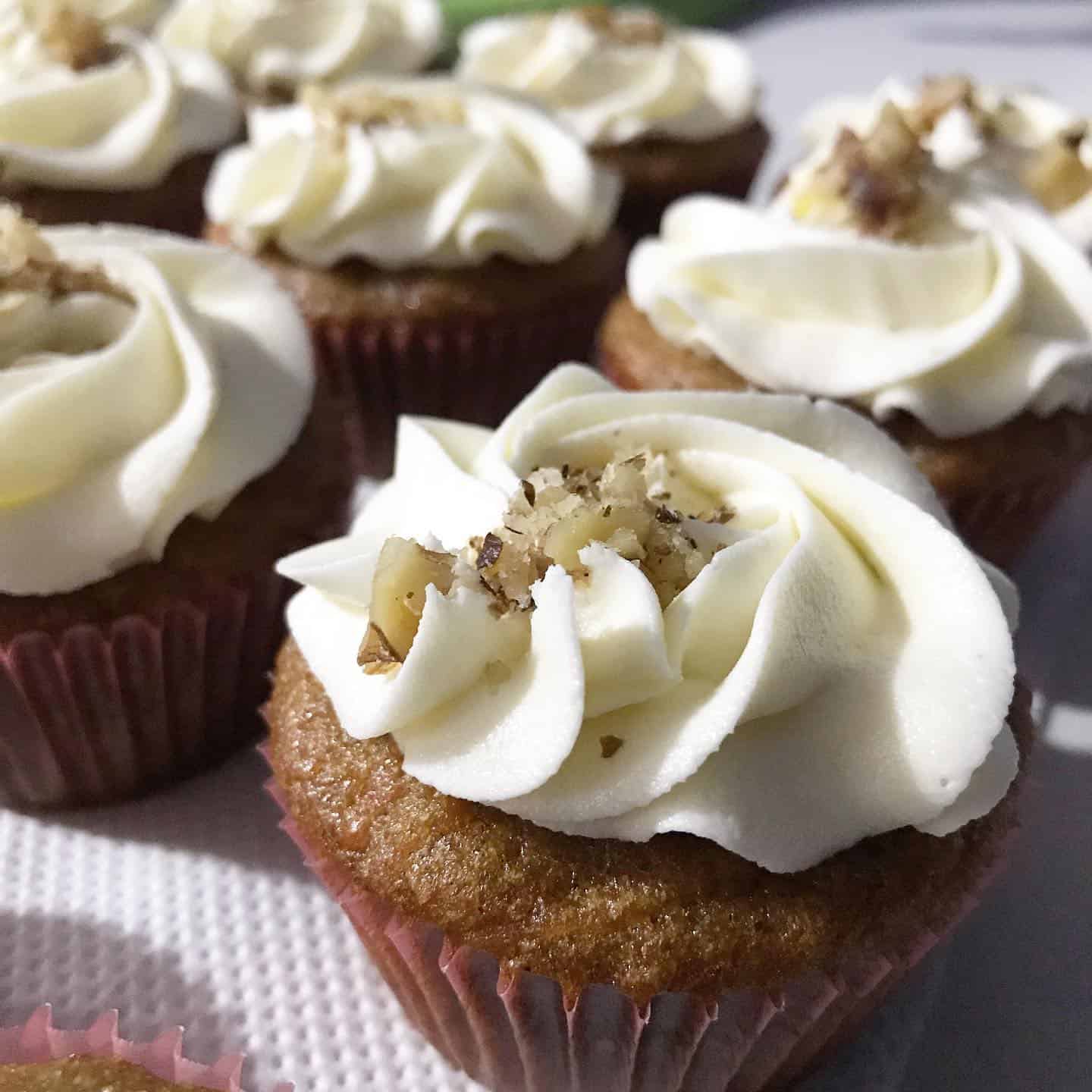 Para mi un #cupcake 🧁es la porción perfecta 🤩 de #dulce… y tú, qué opinas?  Te leo en los comentarios.