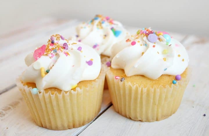 Cupcakes De Vainilla Receta Casera En Español Sweets By Lilian Marie 3040